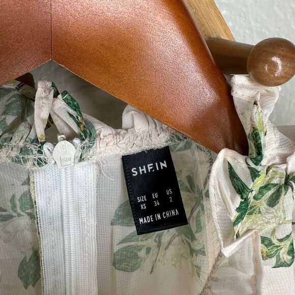 Shein Cream Floral Dress (XS) - Picture 7 of 8